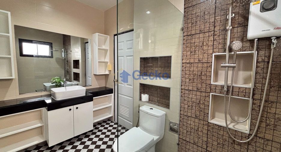 Haus zur Miete mit 3 Zimmer in Bang Lamung, Chonburi
