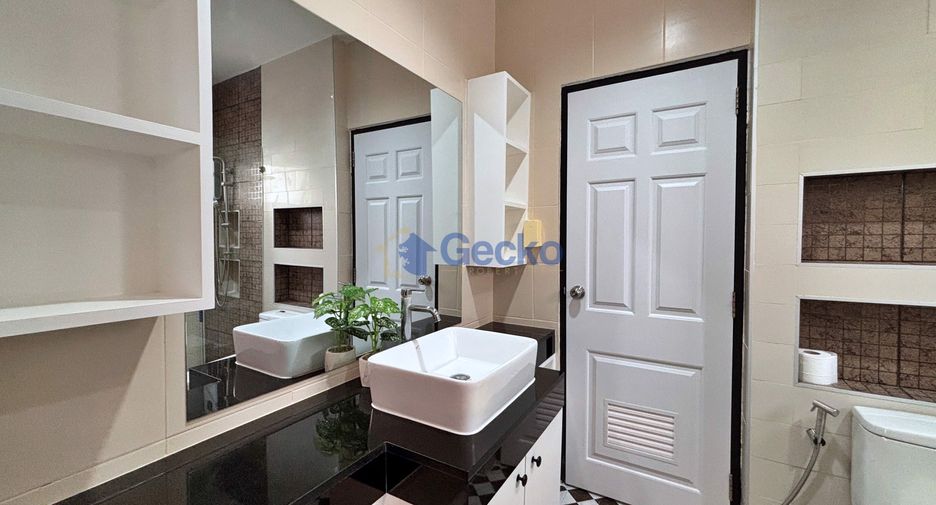 Haus zur Miete mit 3 Zimmer in Bang Lamung, Chonburi