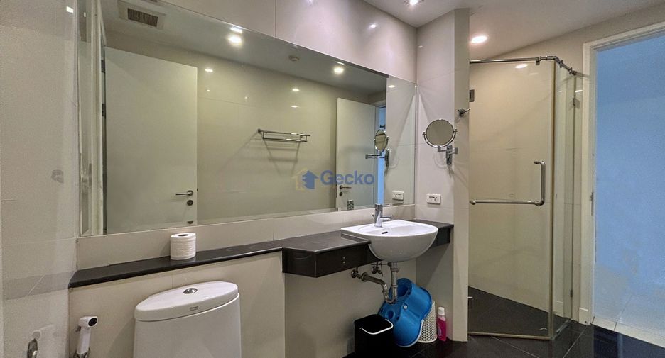 For sale 2 bedrooms condo in Jomtien, Pattaya