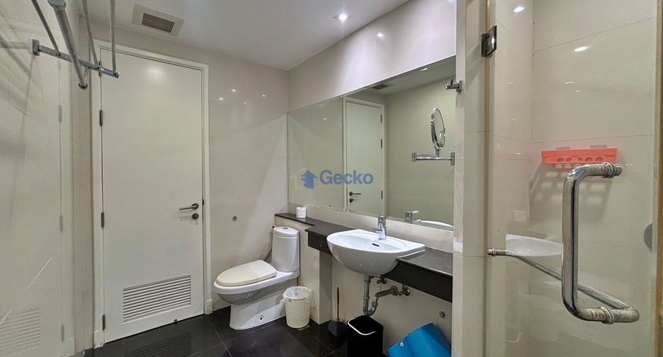 For sale 2 bedrooms condo in Jomtien, Pattaya