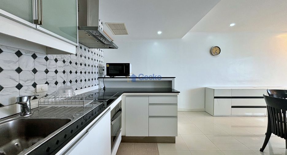 For sale 2 bedrooms condo in Jomtien, Pattaya