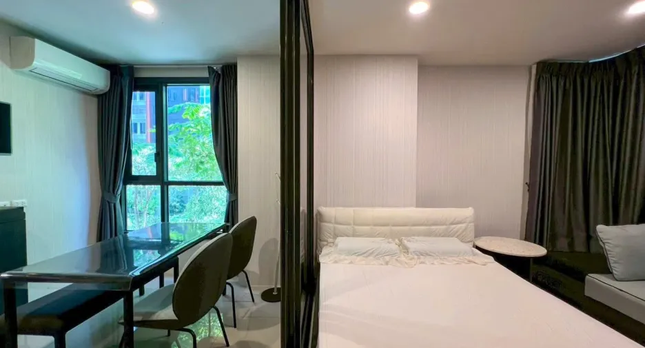出售 和 出租 1 卧室 公寓 在 Huai Khwang, 曼谷
