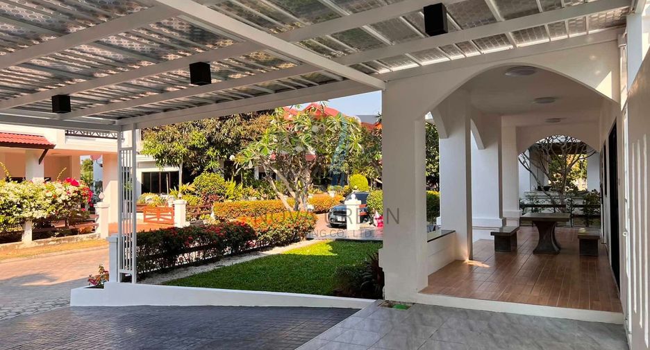 Casa en alquiler y en venta de 3 habitaciones en Na Jomtien, Pattaya