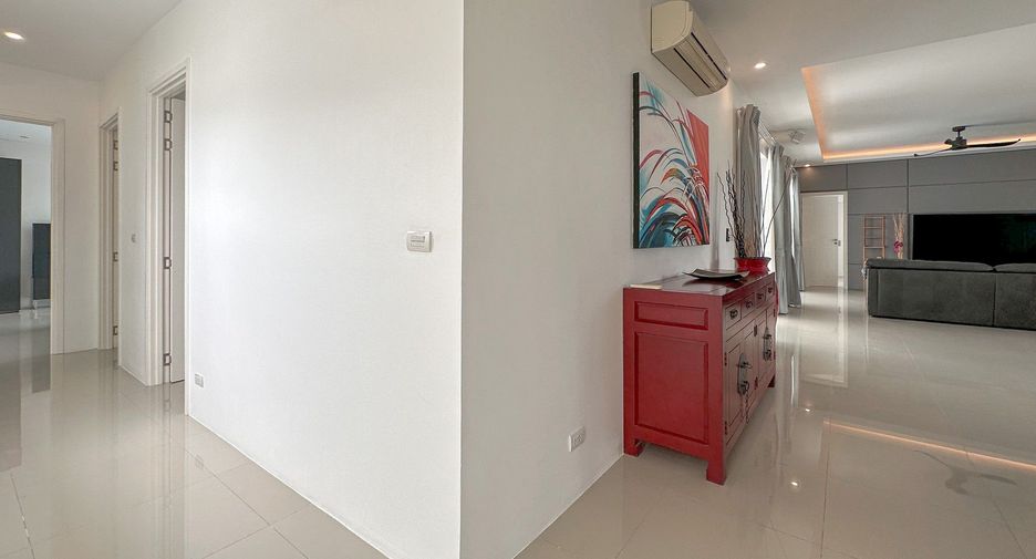 For rent 3 bedrooms villa in Hua Hin, Prachuap Khiri Khan