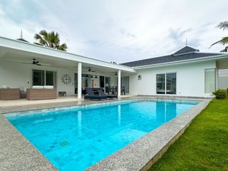 For rent 3 bedrooms villa in Hua Hin, Prachuap Khiri Khan