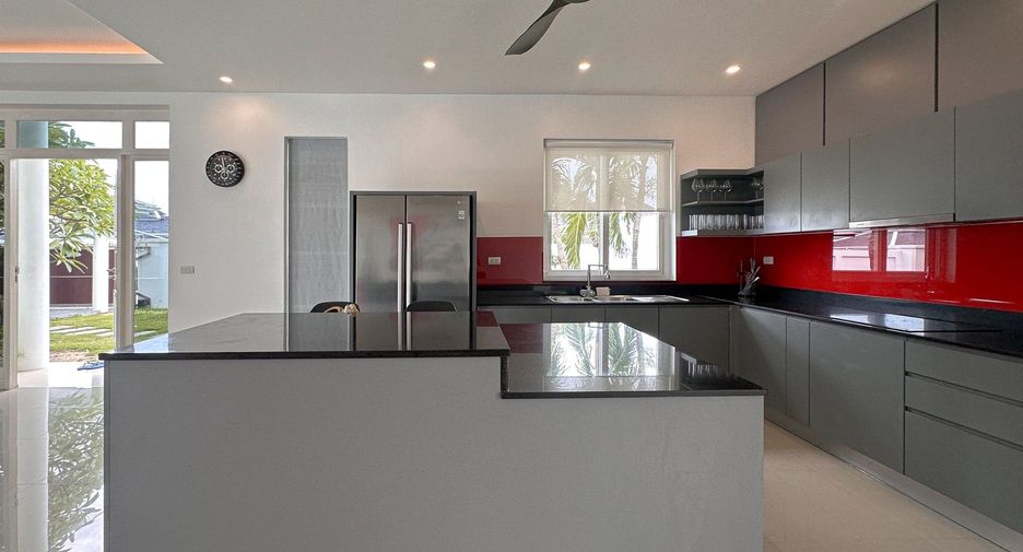 For rent 3 bedrooms villa in Hua Hin, Prachuap Khiri Khan