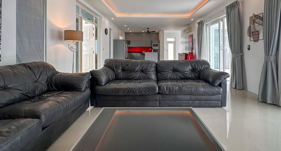 For rent 3 bedrooms villa in Hua Hin, Prachuap Khiri Khan