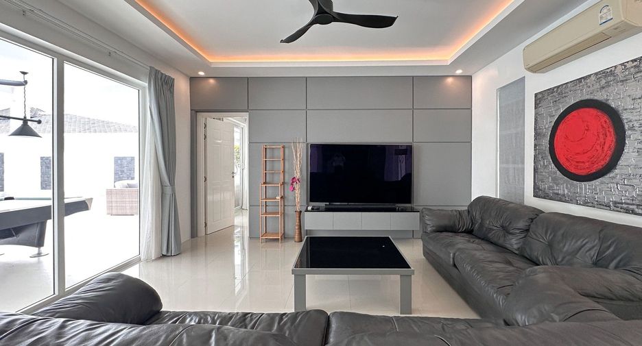 For rent 3 bedrooms villa in Hua Hin, Prachuap Khiri Khan