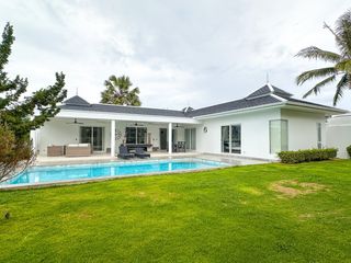 For rent 3 bedrooms villa in Hua Hin, Prachuap Khiri Khan