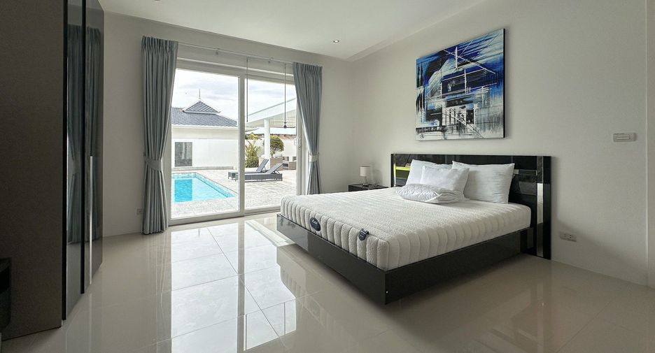 For rent 3 bedrooms villa in Hua Hin, Prachuap Khiri Khan