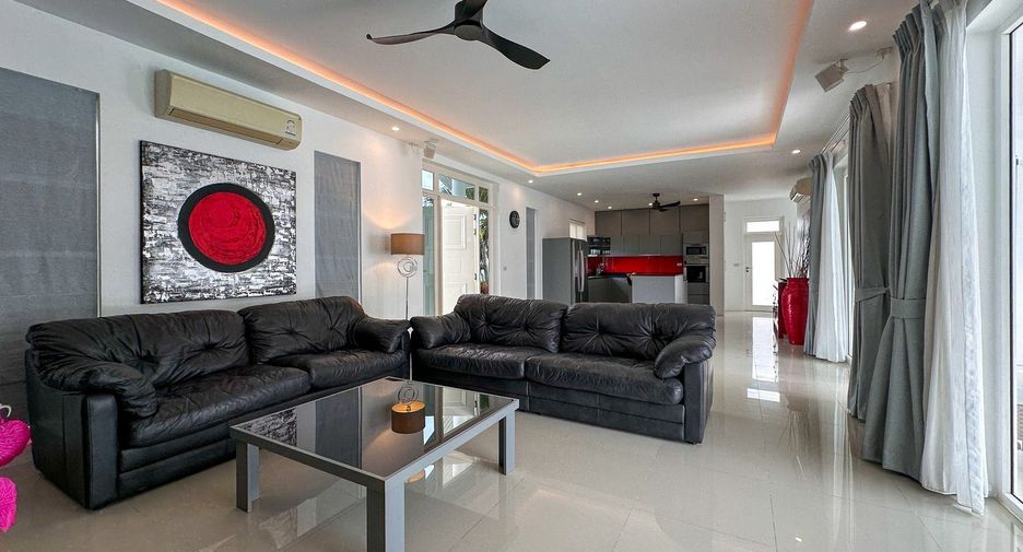 For rent 3 bedrooms villa in Hua Hin, Prachuap Khiri Khan