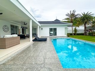 For rent 3 bedrooms villa in Hua Hin, Prachuap Khiri Khan