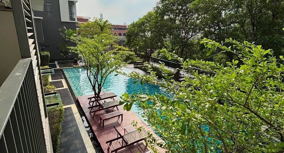 À louer 1 chambre condo à Phra Khanong, Bangkok