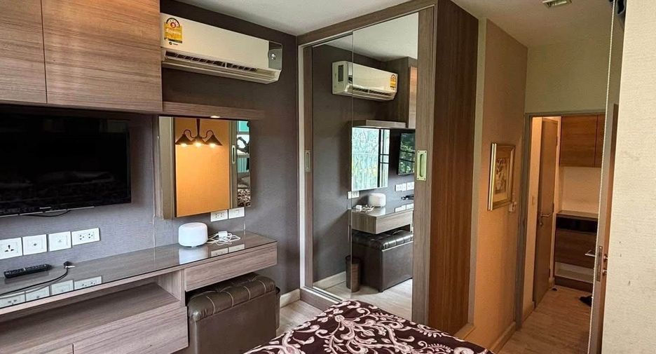 À louer 1 chambre condo à Phra Khanong, Bangkok
