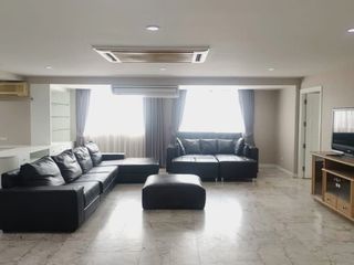 Condo en alquiler de 3 habitaciones en Watthana, Bangkok