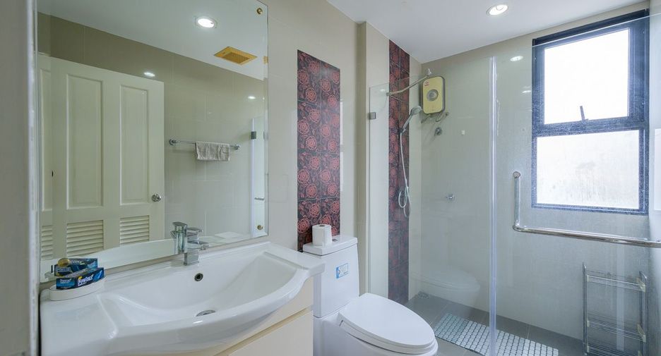 À louer 2 chambres condo à Bang Lamung, Chonburi