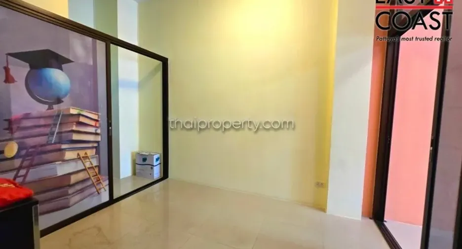For sale retail Space in Bang Lamung, Chonburi