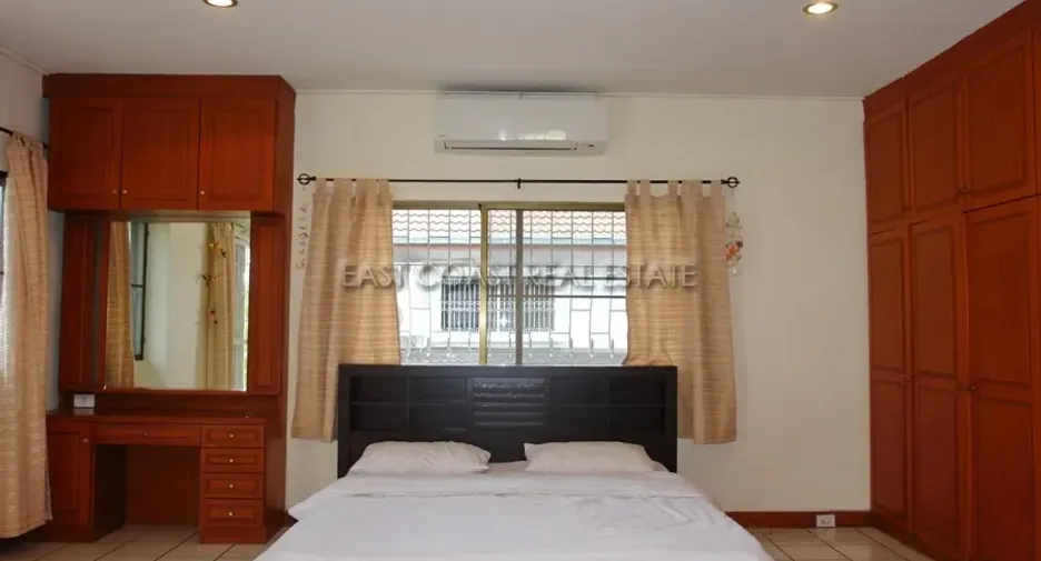 For rent 3 bedrooms house in Bang Lamung, Chonburi