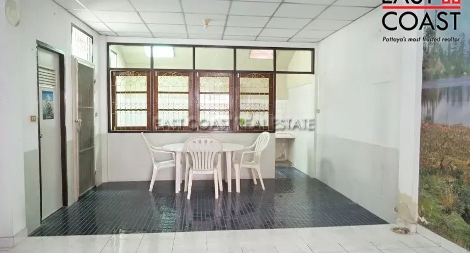For rent and for sale 2 bedrooms house in Bang Lamung, Chonburi