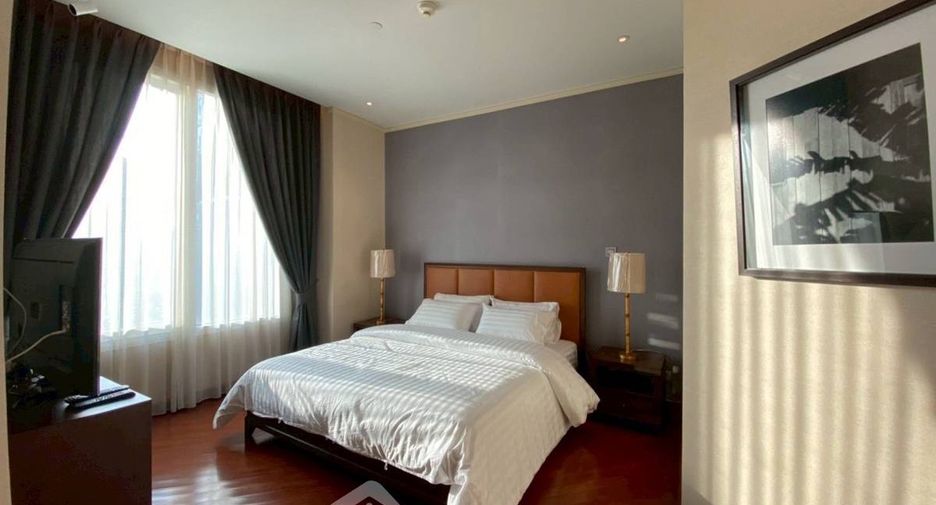 For rent 2 bedrooms condo in Sathon, Bangkok