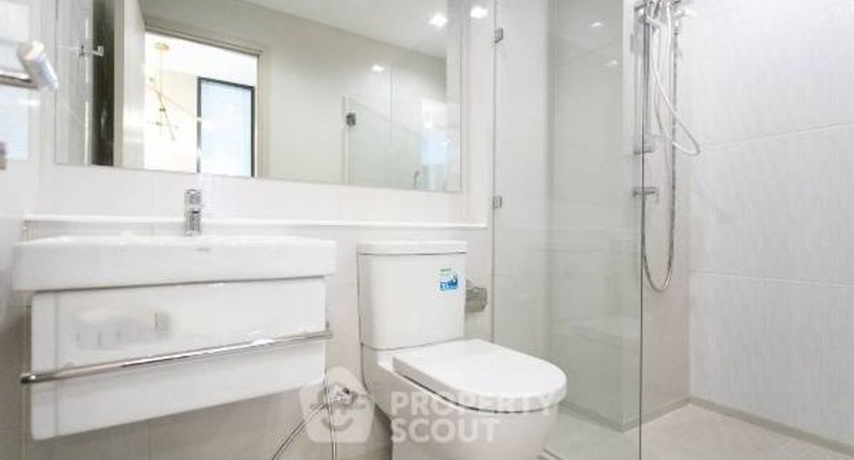 Wohnung zur Miete mit 1 Zimmer in Pathum Wan, Bangkok