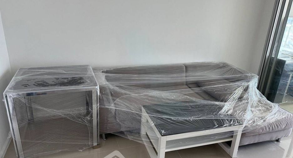 For rent 1 bed condo in Huai Khwang, Bangkok