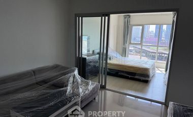 For rent 1 bed condo in Huai Khwang, Bangkok