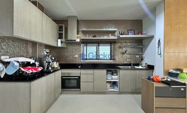Haus zum Kauf mit 3 Zimmer in Bang Lamung, Chonburi