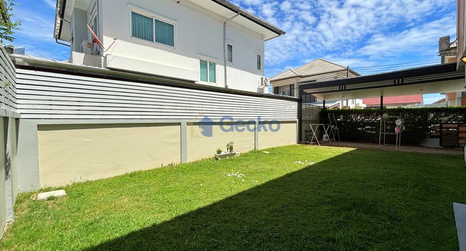 Haus zum Kauf mit 3 Zimmer in Bang Lamung, Chonburi
