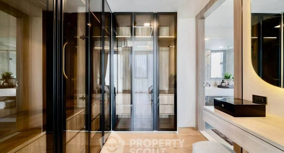 For rent 3 bedrooms condo in Watthana, Bangkok