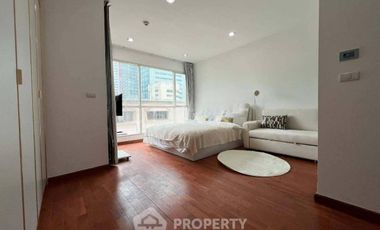 Wohnung zur Miete mit 1 Zimmer in Pathum Wan, Bangkok