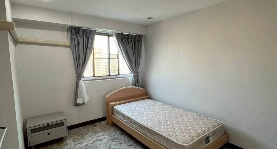 Condo en alquiler de 3 habitaciones en Watthana, Bangkok