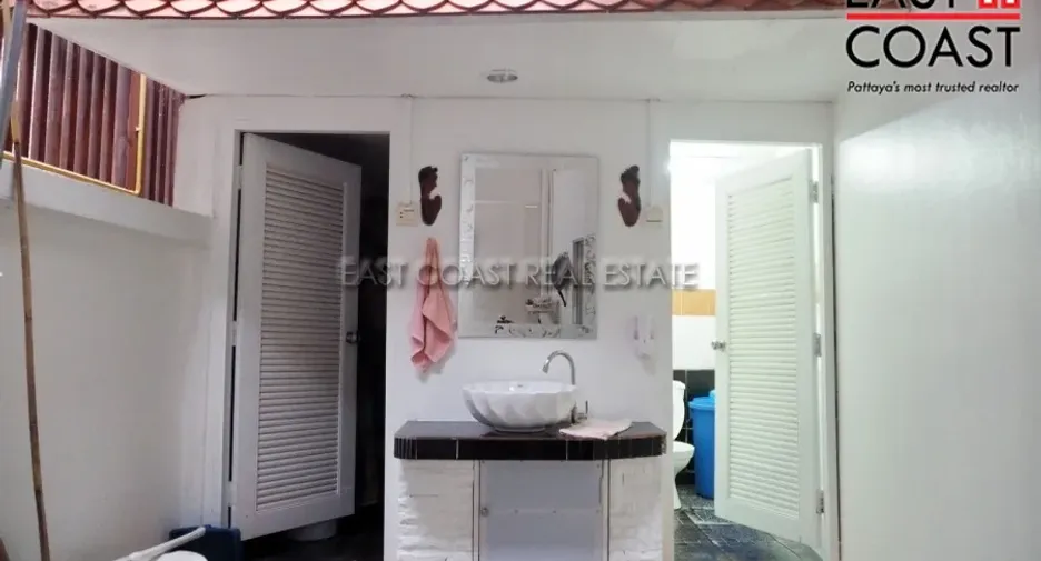 For sale retail Space in Bang Lamung, Chonburi