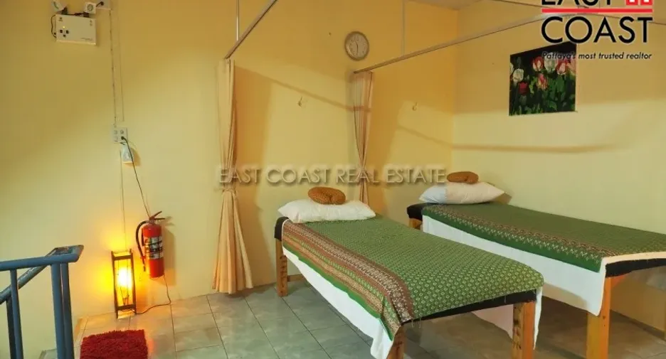 For sale retail Space in Bang Lamung, Chonburi