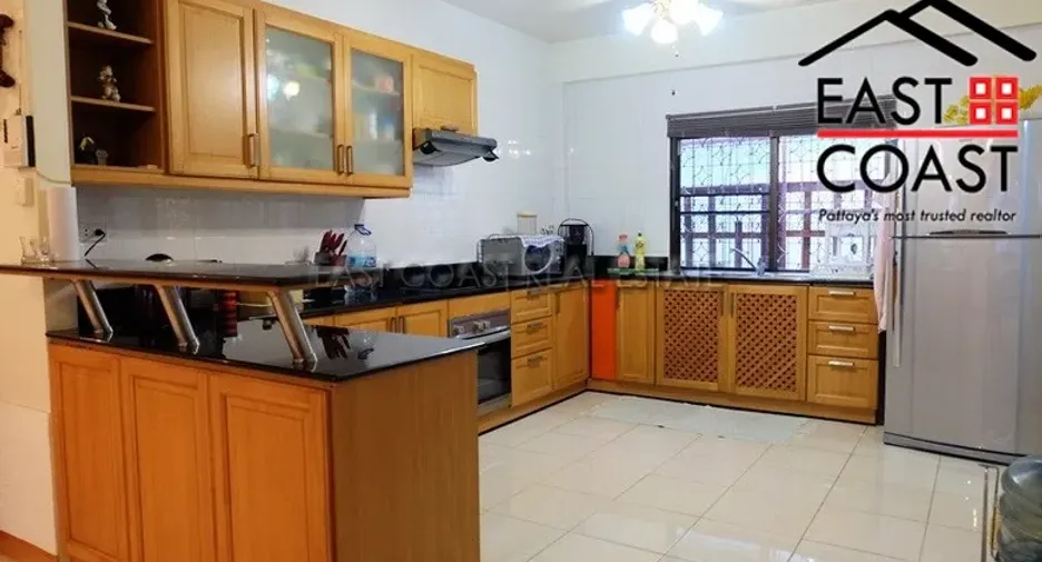 For rent and for sale 2 bedrooms house in Bang Lamung, Chonburi