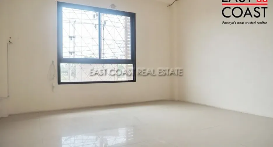 For rent そして for sale retail Space in Bang Lamung, Chonburi