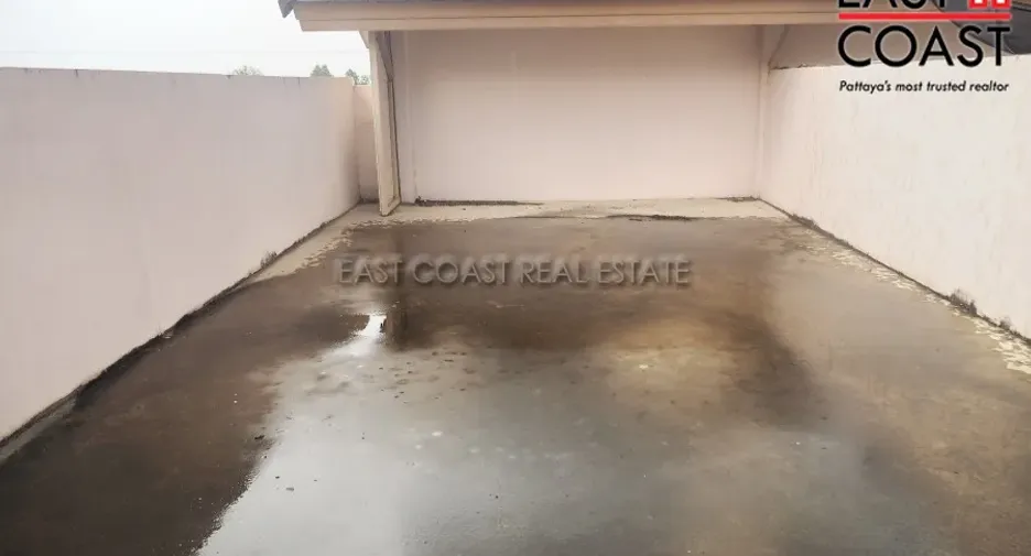 For rent そして for sale retail Space in Bang Lamung, Chonburi