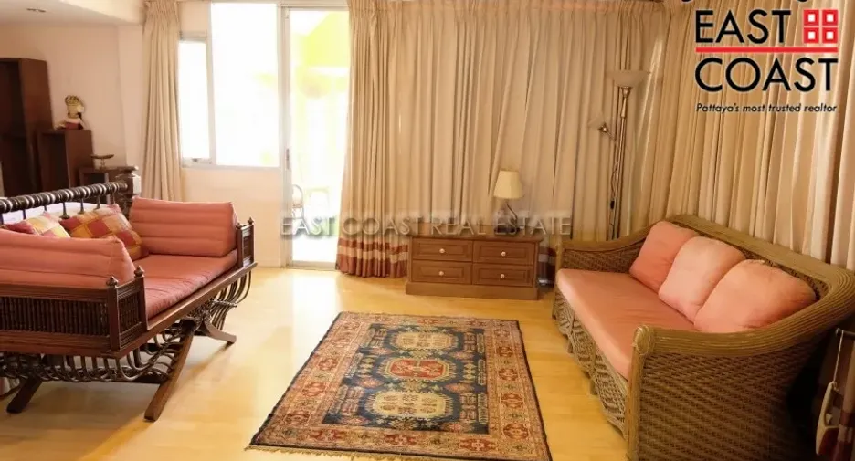 For rent 6 bedrooms house in Na Jomtien, Pattaya