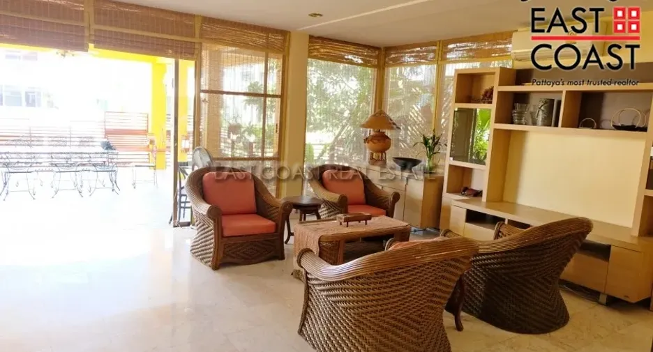 For rent 6 bedrooms house in Na Jomtien, Pattaya