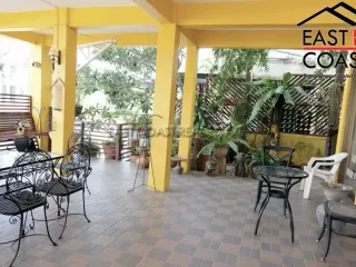 For rent 6 bedrooms house in Na Jomtien, Pattaya