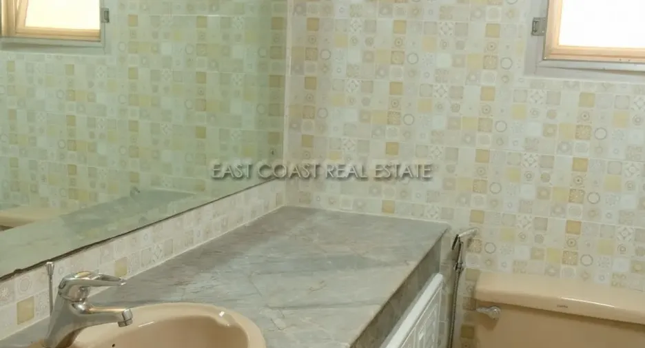 For rent 6 bedrooms house in Na Jomtien, Pattaya