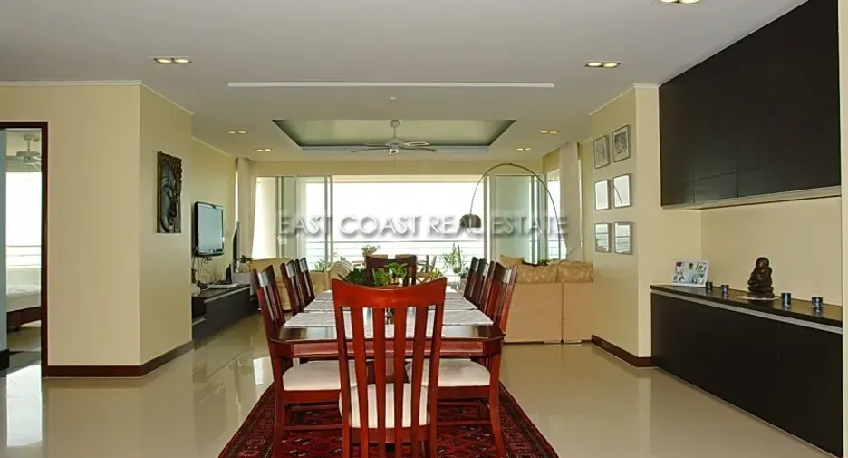 For sale 3 ベッドルーム condo in Jomtien, Pattaya