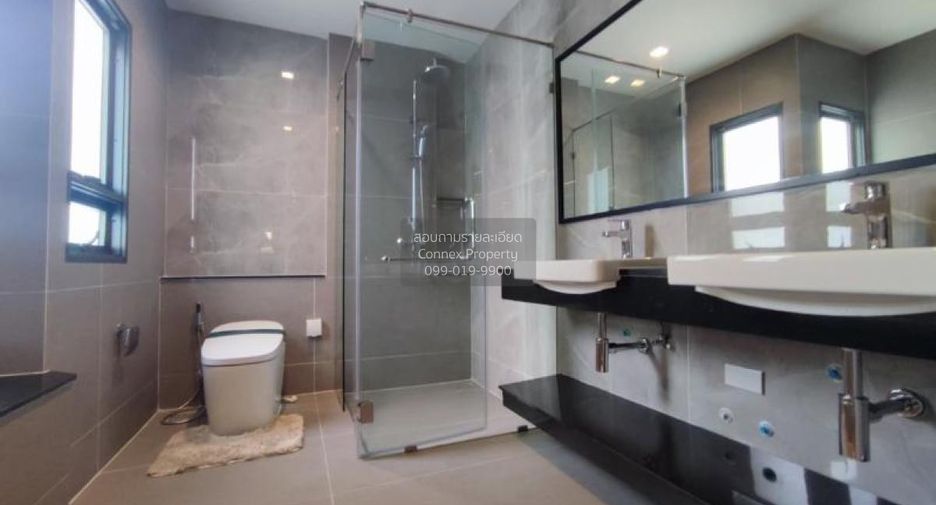 Casa en venta de 5 habitaciones en Bang Bua Thong, Nonthaburi