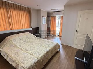 For sale 2 bedrooms condo in Yan Nawa, Bangkok