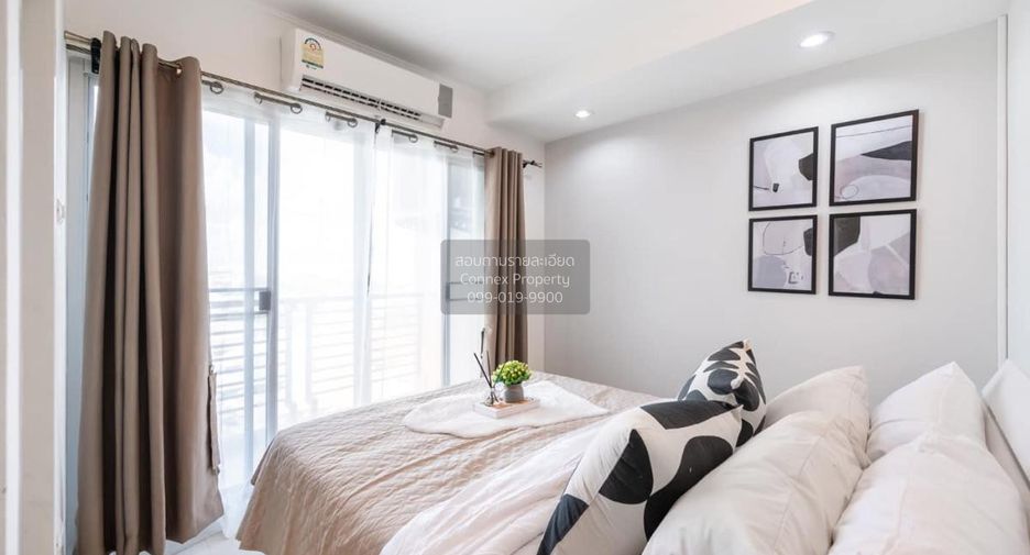 For sale 1 bed condo in Phra Khanong, Bangkok