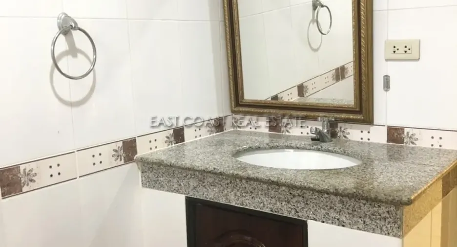 For rent 3 bedrooms house in Bang Lamung, Chonburi