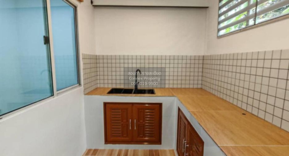 Reihenhaus zum Kauf mit 3 Zimmer in Bang Phli, Samut Prakan