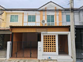 Reihenhaus zum Kauf mit 3 Zimmer in Bang Phli, Samut Prakan