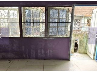 For sale 4 bedrooms retail Space in Thawi Watthana, Bangkok