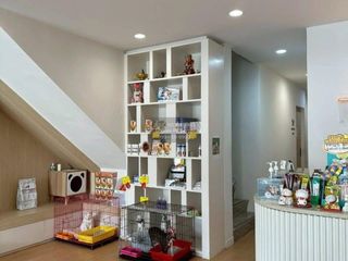 For sale 2 bedrooms retail Space in Suan Luang, Bangkok